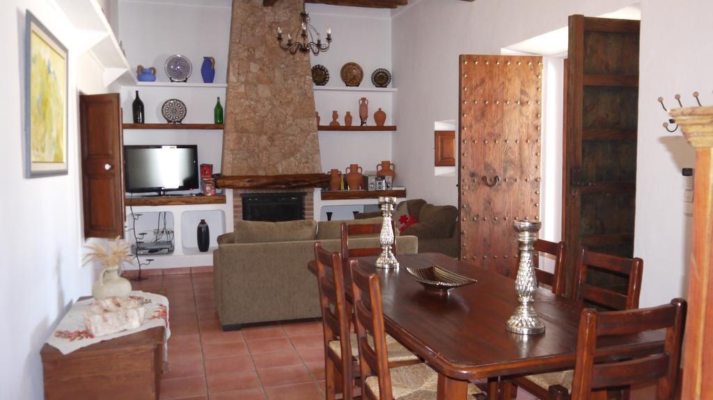 Can Gat Sant Carles de Peralta Quarto foto